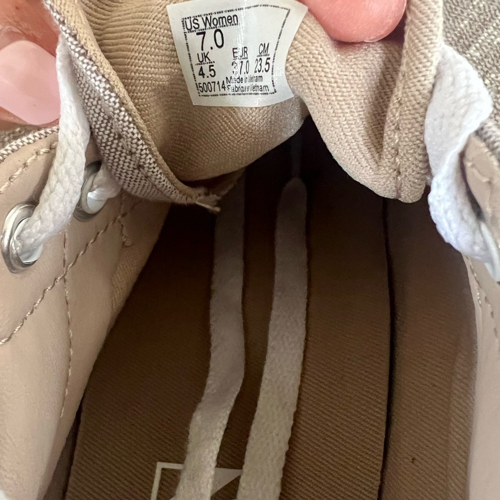 Vans Women’s Tan Old Skool Canvas Sneakers - Picture 9 of 9